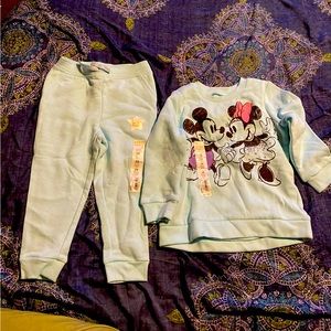 Disneys Minnie Mouse mint green fleece top and bottoms